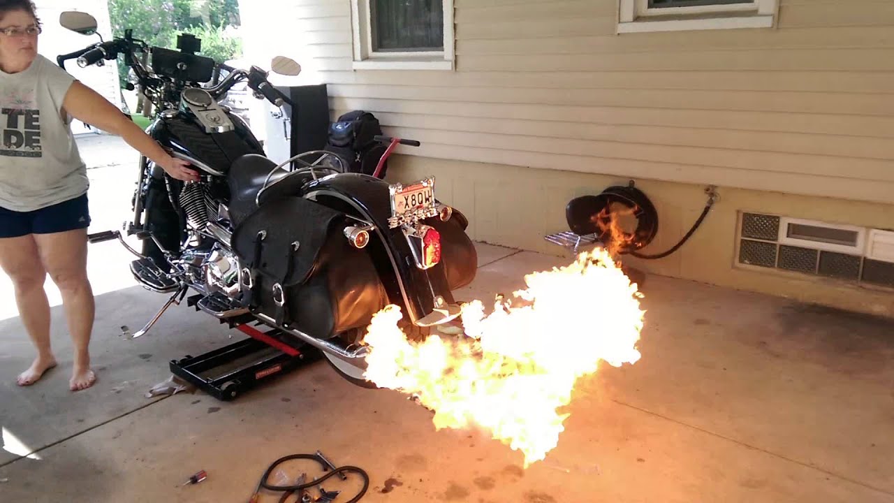 Hot Licks Exhaust flamethrower on 03 Heritage Spri