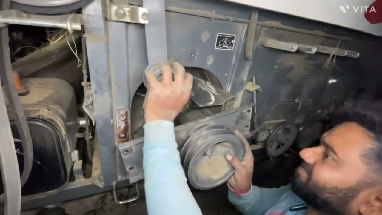 Kubota 68G Harvesking blower fan bearing change