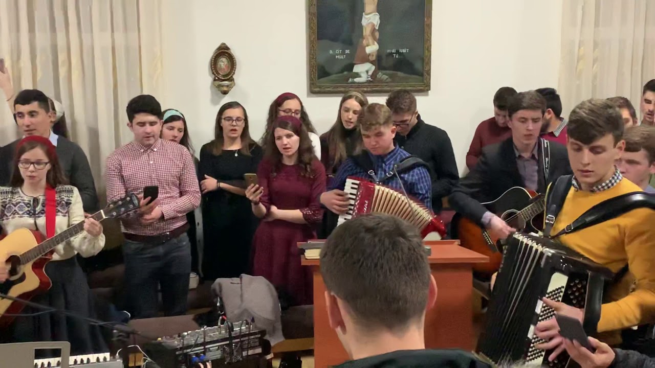 Din departari - Adunare de tineret (Pechea 2019) - seara de cantare - Oastea Domnului