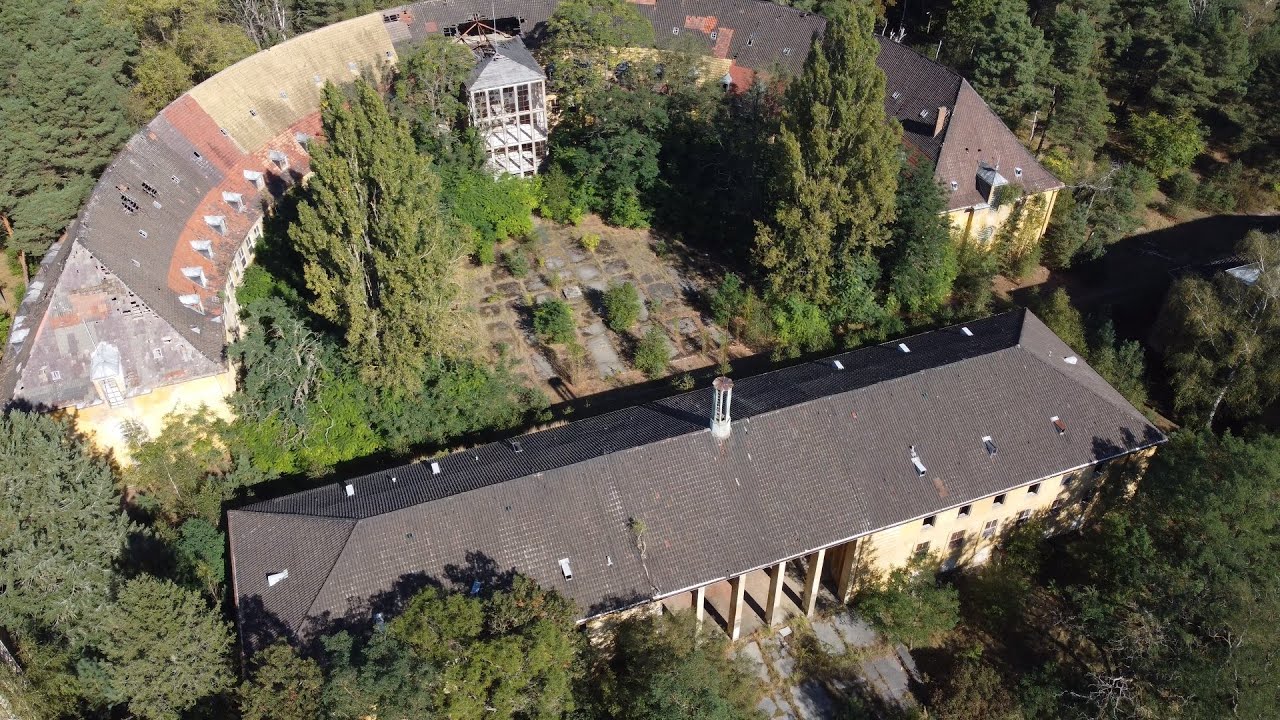 LOST PLACE Fliegertechnische Schule Altes Lager