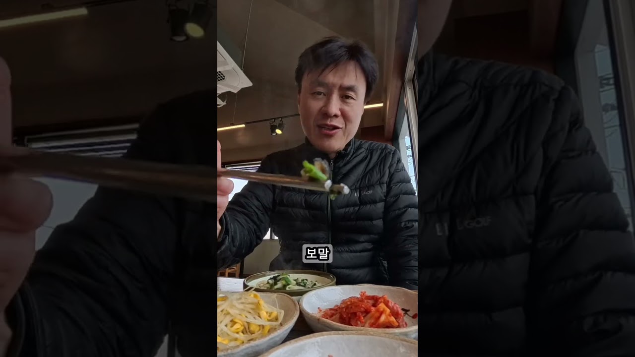 제주도 9부두에서 육지에서 온 탁송차 받어서 바로 앞 수라산 산책하고 보말칼국수 먹고 용두암해수랜드에서 쉬다가 제주공항에서 차 드리고 비행기로 부산