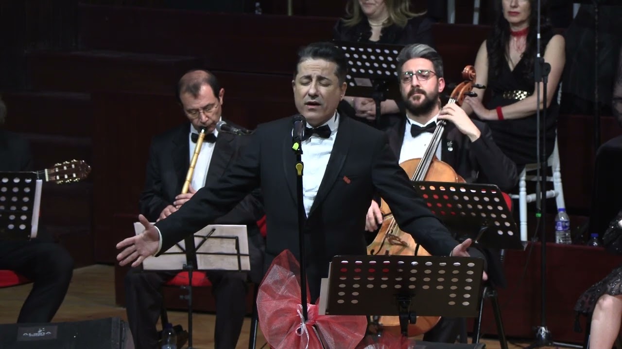 Murat Topaloğlu-Gel Gitme Kadın