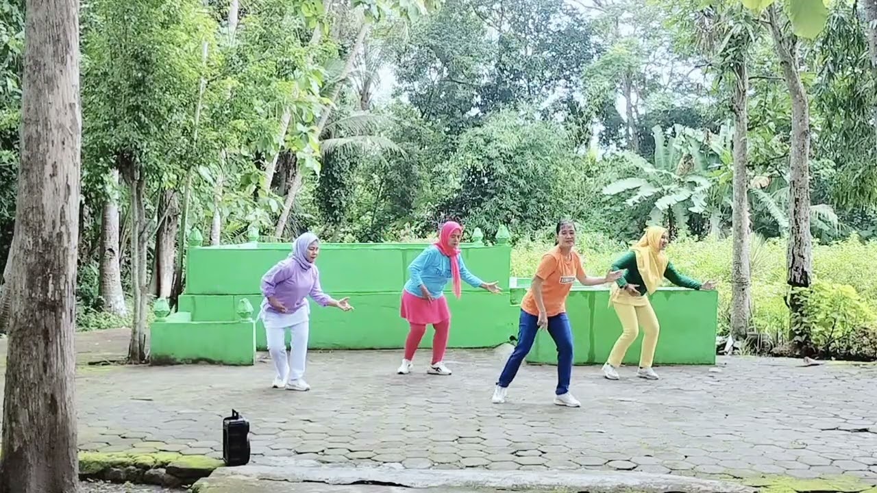 REPOT | VETTY  VERA | Senam kreasi mudah diikuti | joget tiktok viral | Koreo Sissy