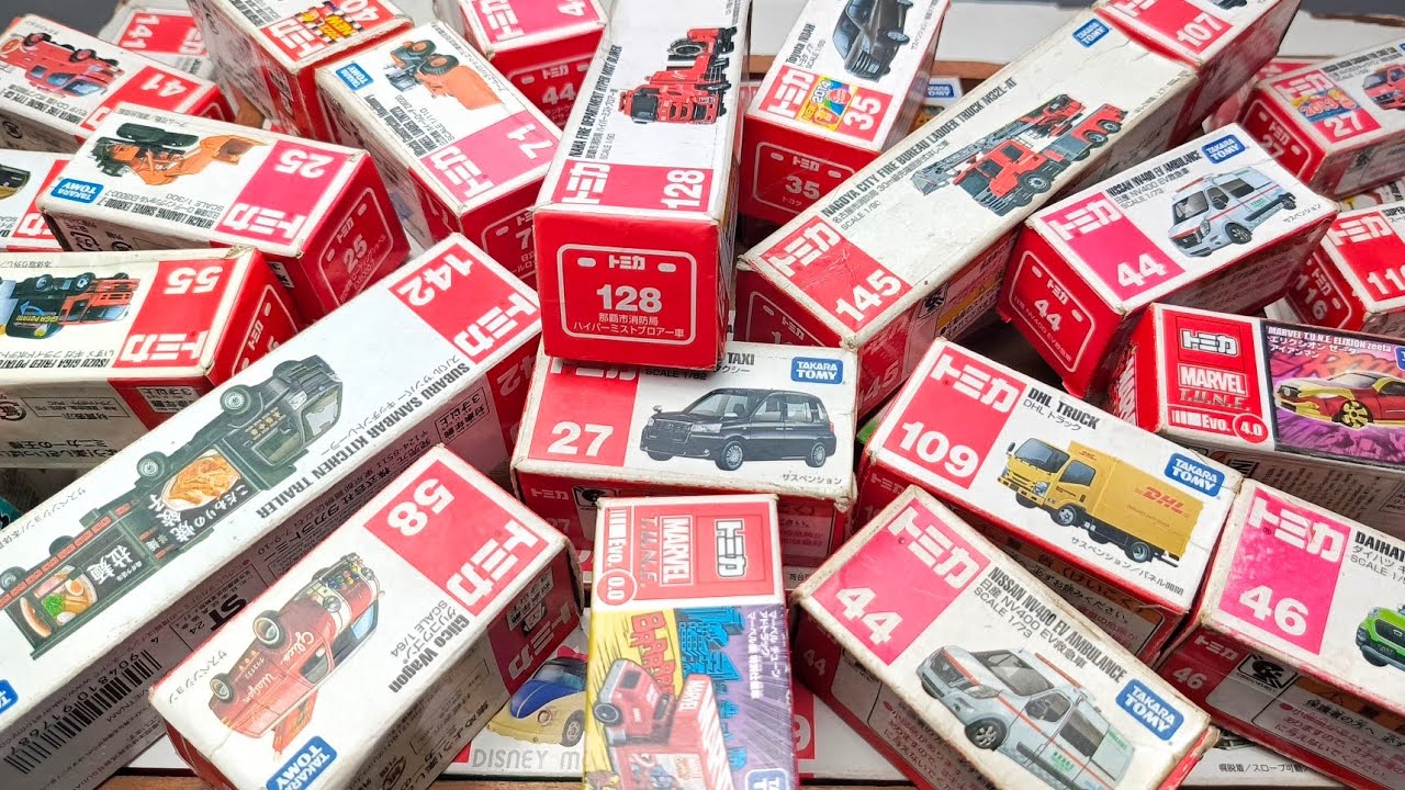 トミカミニカーが箱に盛り沢山!収納するよ。トミカのベストコレクションを動画でまとめました! -