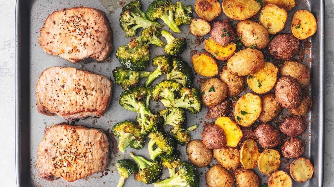 Sheet Pan Pork Chops With Potatoes And Broccoli