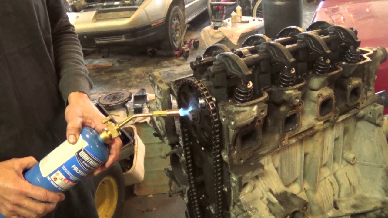 Whats inside a hydro-locked engine?