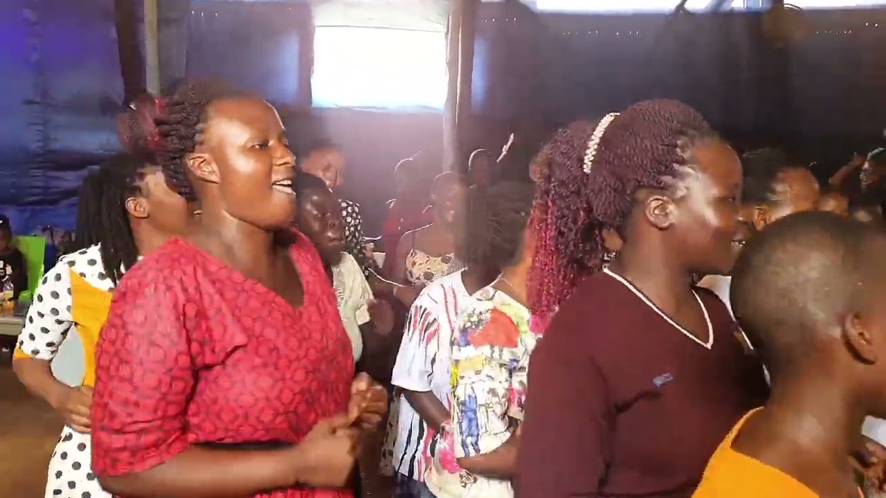 Katonda wa yuda...    Asanide  #praise #God #church #faith 