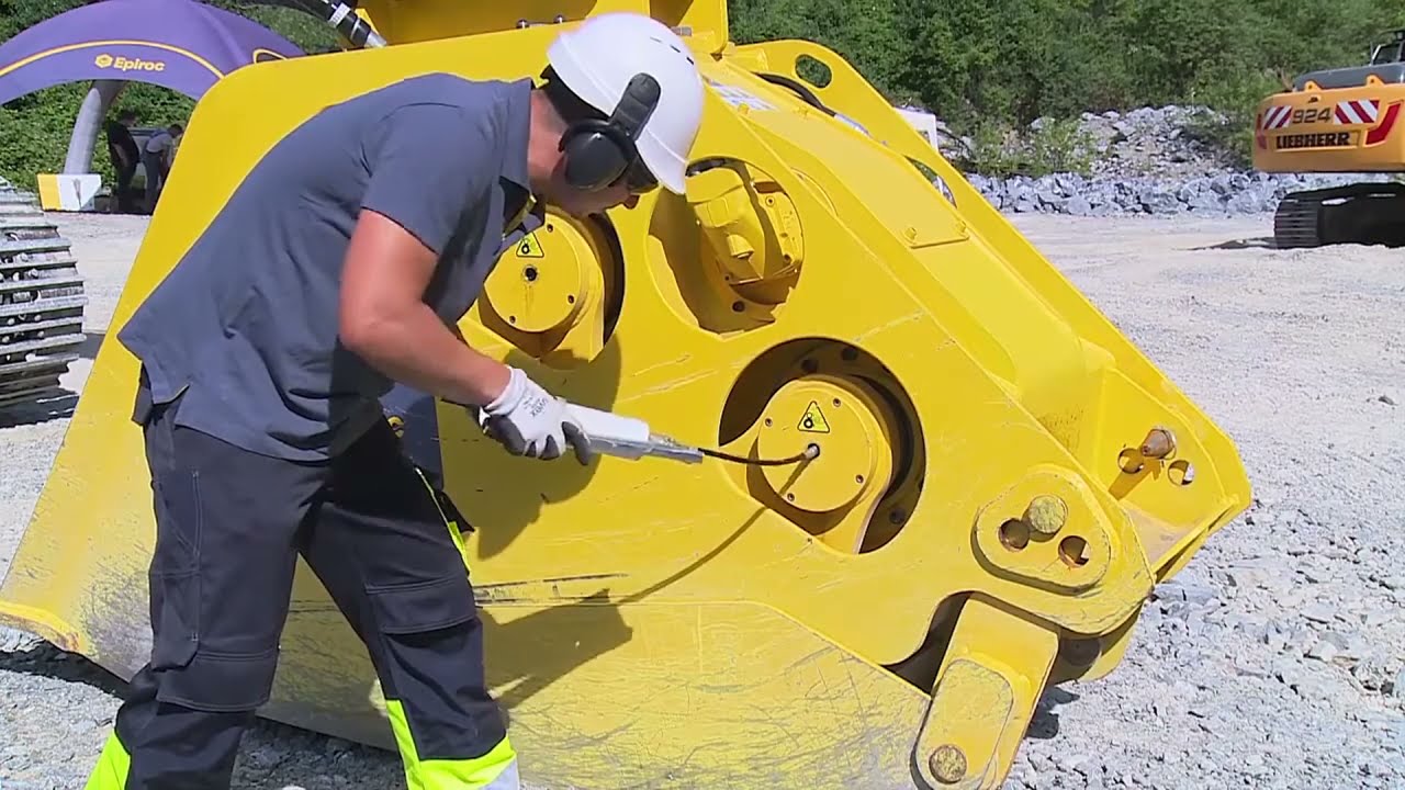 Epiroc // Bucket Crusher Startup And Operation