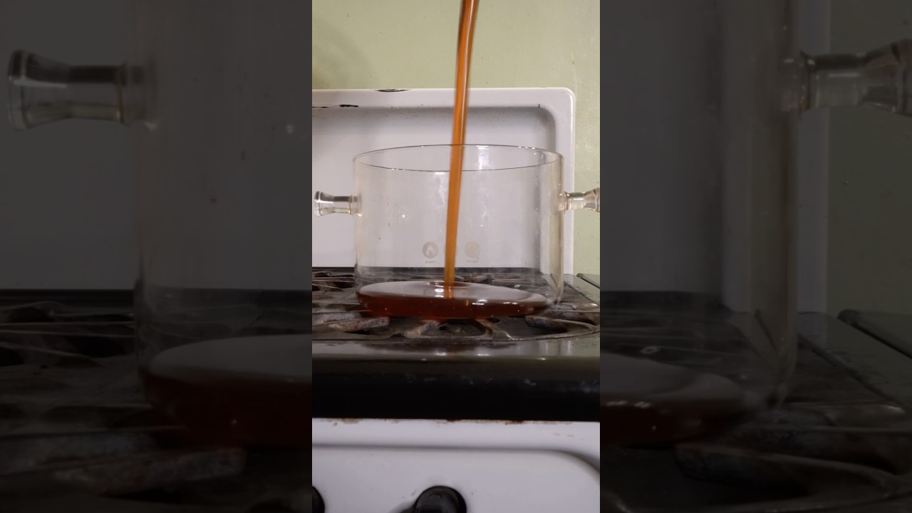 Will heating honey make it toxic? #honey #toxic #beekeeping #honeyharvest