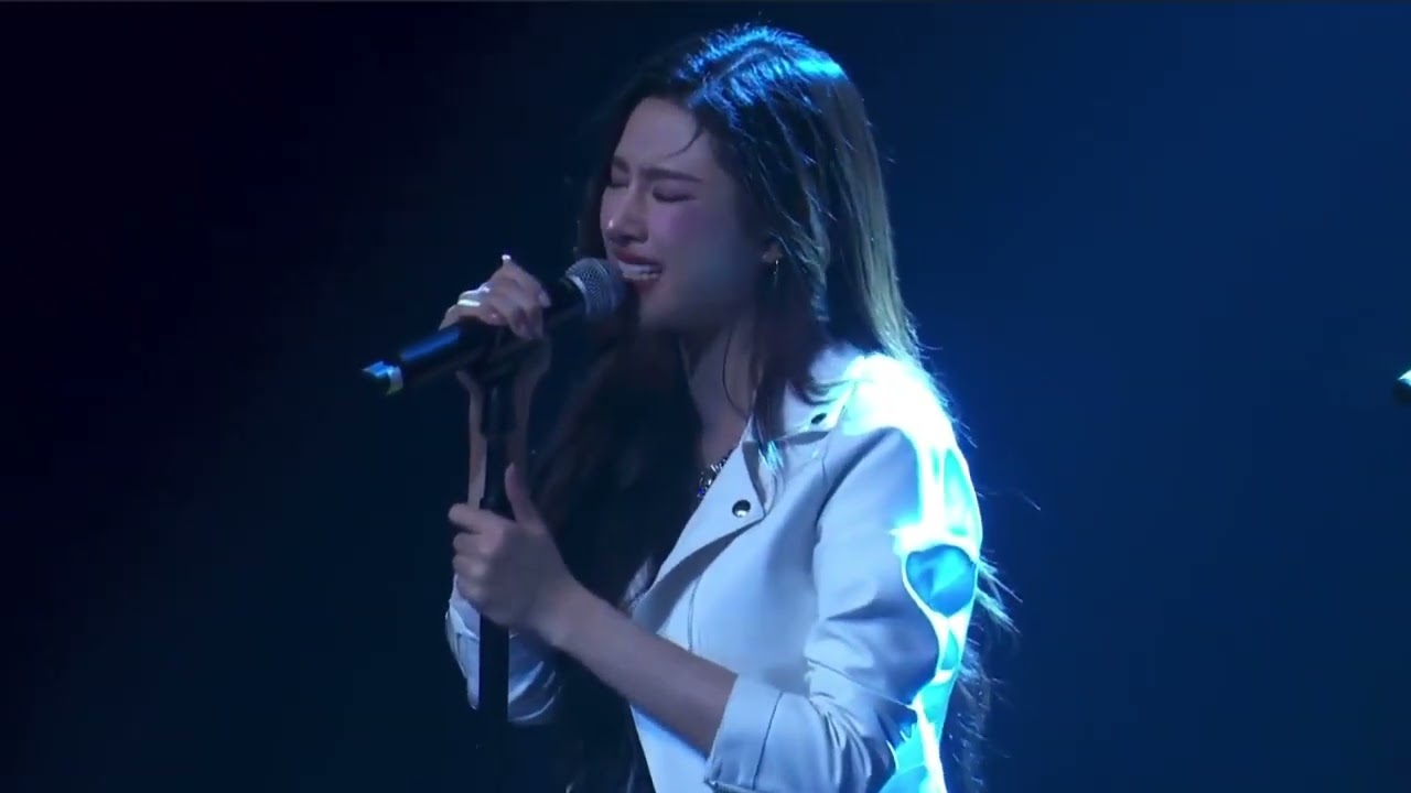 Hello Mama - อิงฟ้า ชาล็อต สแน็ก ConcertENGFAinCombodia 2/12/66