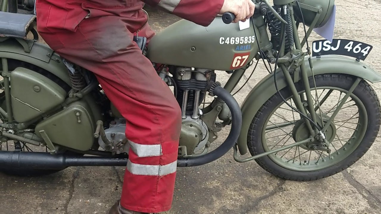 1942 Ariel W/NG 350cc at Andy Tiernans #07599ARL