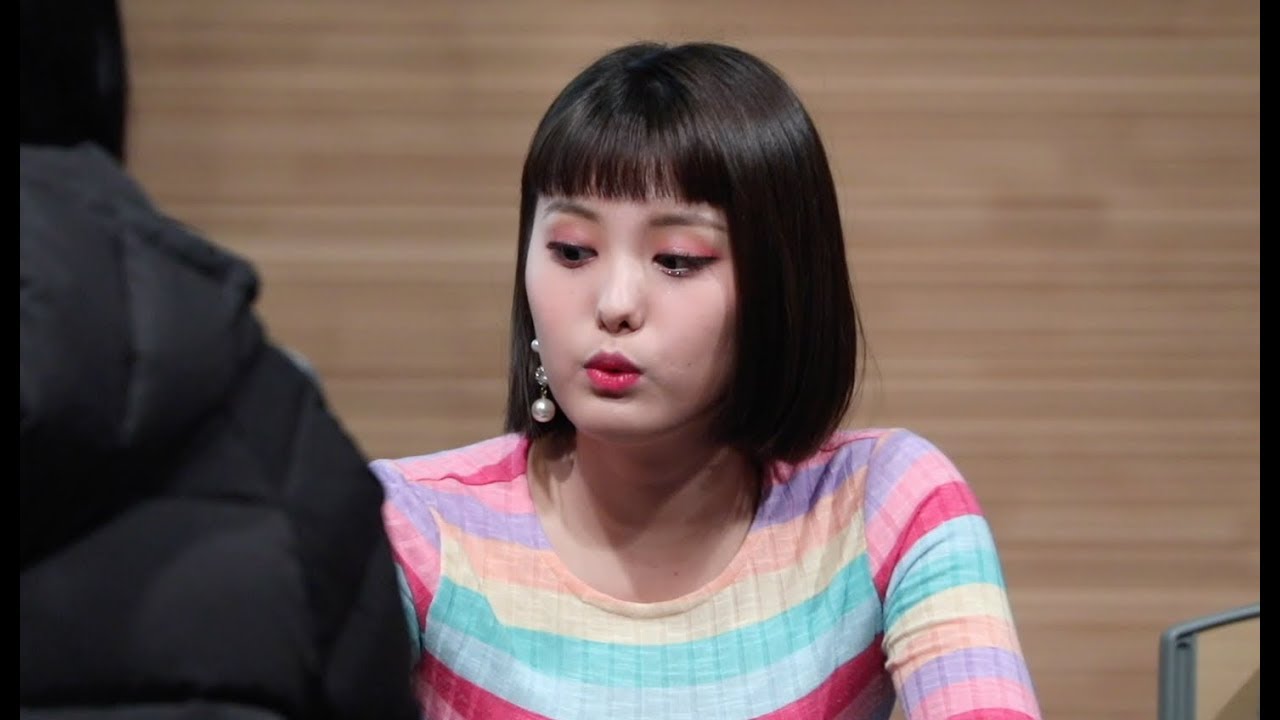 [ 모모랜드 - MOMOLAND] 아인 직캠 / 팬사인회 편집 영상 @180120 by 오빠깡