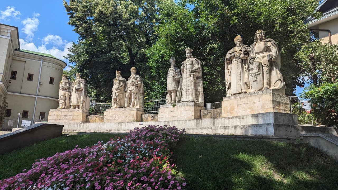 Iași City Walk | Copou Park
