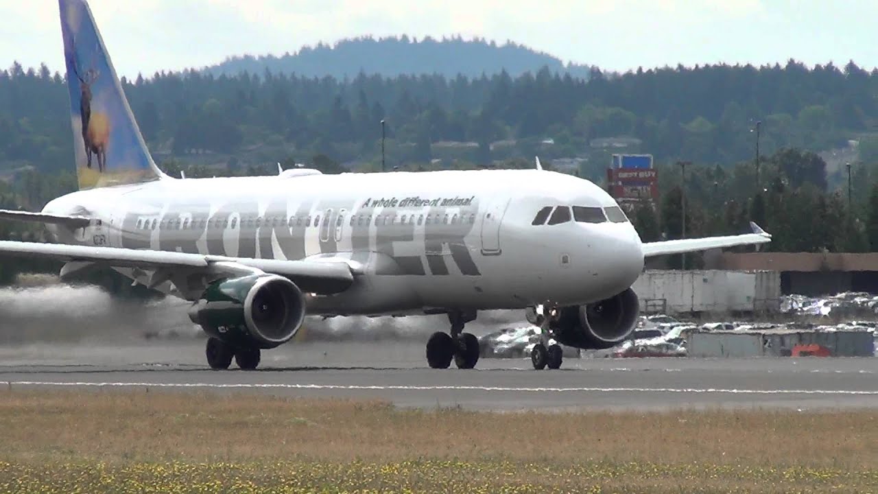 Frontier Airlines N213FR A320 Takeoff Portland Airport (PDX)