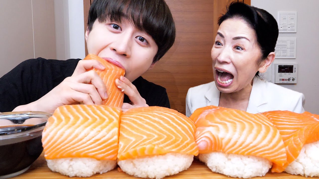 平林先生の目の前で巨大サーモン寿司食べたらブチギレられたwww