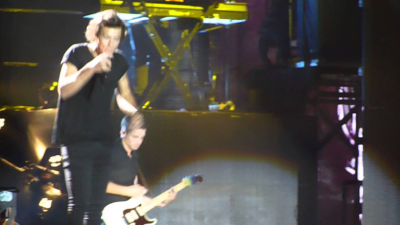 One Direction -- Best Song Ever LIVE 7/31/13 Oakland, CA
