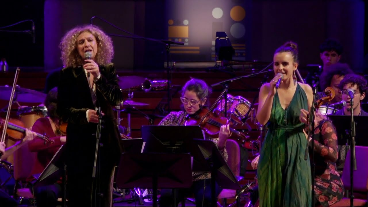 2023 Choro das aguas (SANT ANDREU ABRAÇA BRASIL VOL 2) feat CARME CANELA, ANDREA MOTIS )
