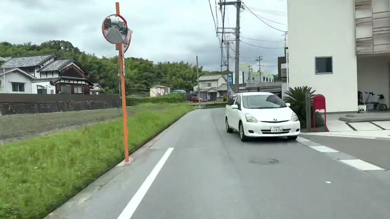 This is what it&rsquo;s like to drive in Japanese Suburbs