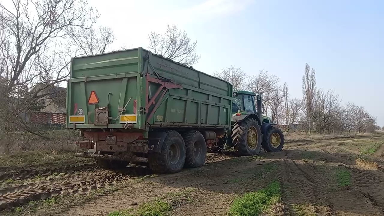 John Deere 8220 + Pronar T669/1 Vozenie hnoja