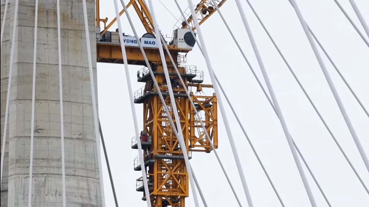 2026.03.19  淡江大橋 淡水端 主橋塔下降中準備退節塊 各區施工概況進度觀察 空拍 LIVE 直播