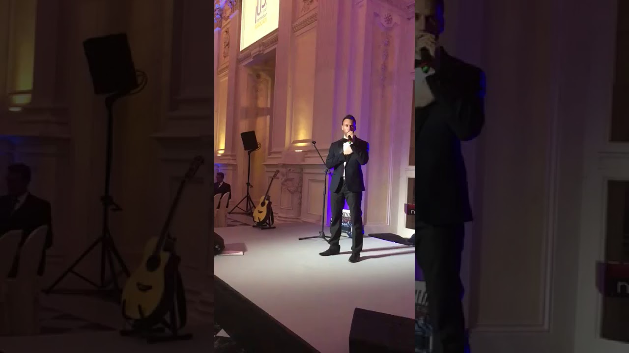 Corrado Sillitti canta Nessun Dorma presso la Reggia di Venaria Reale (TO)
