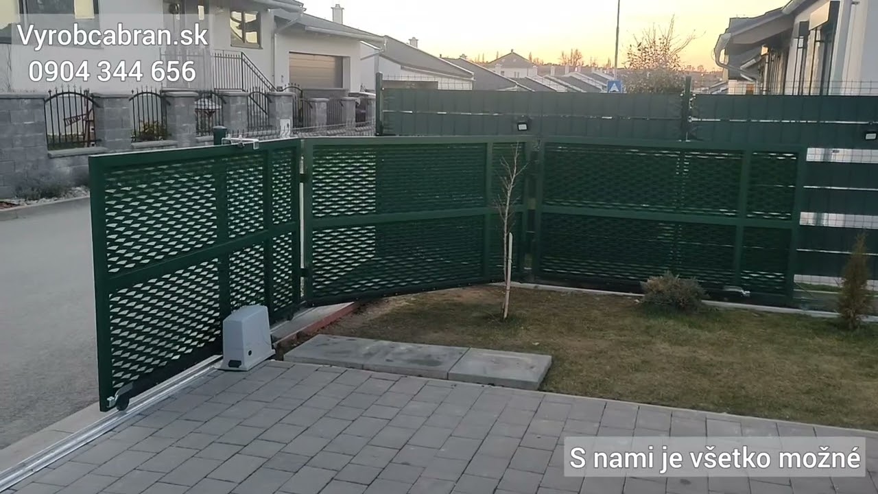 Posuvná brána skladacia, realizácia Nitra,
