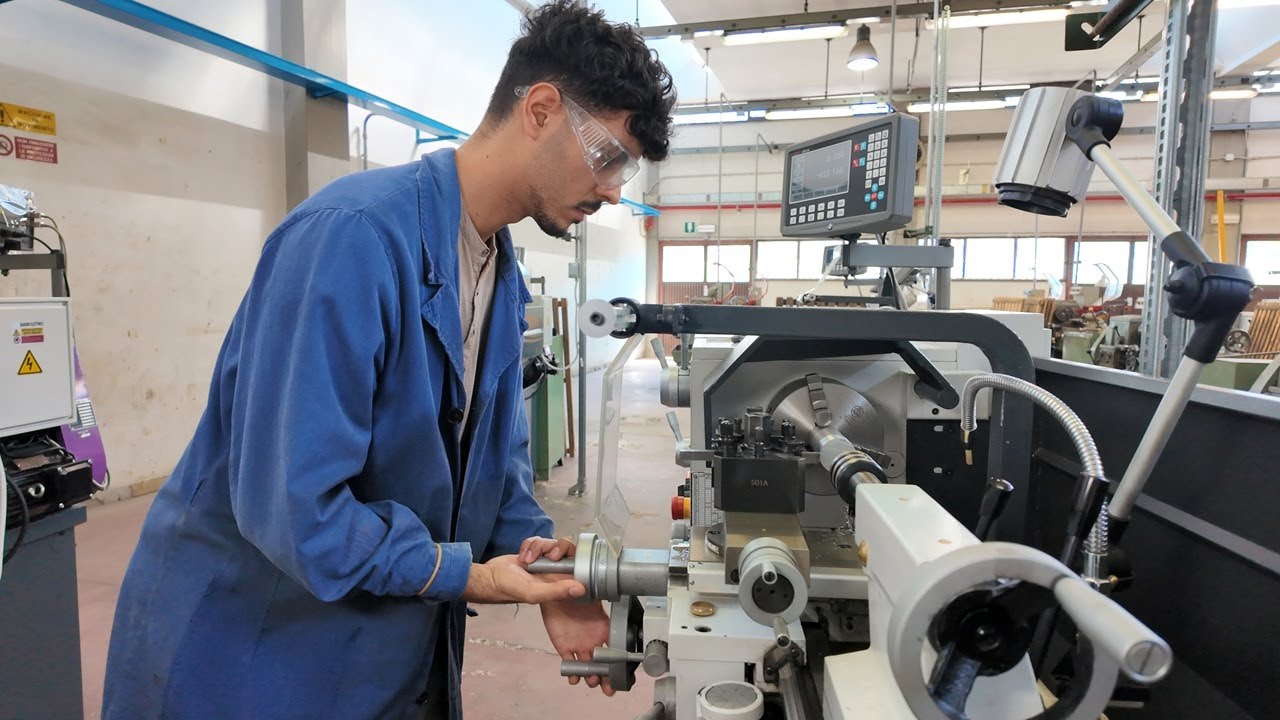 Nuovo laboratorio di meccanica al Fedi Fermi di Pistoia