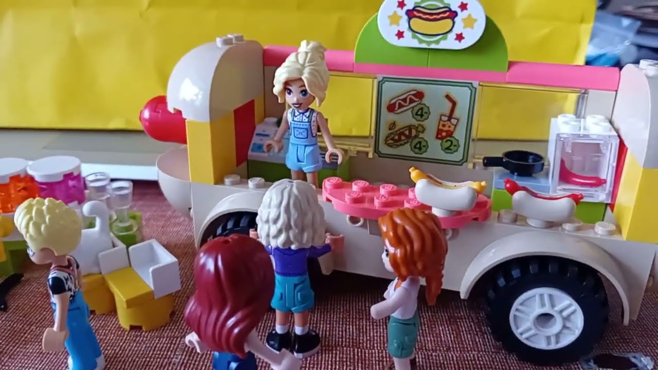 Building Club! - Lego Friends: Hot Dog Stand - 42633