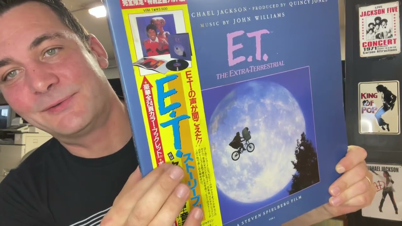 Collector M.J / E.T Storybook and more😉♥️😎🎶 #michaeljackson 