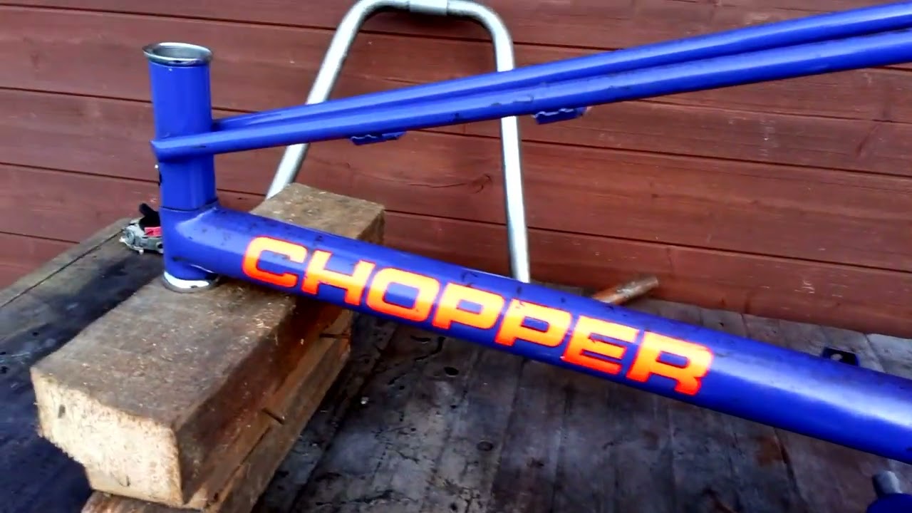 Raleigh chopper mk2 new project, surprisingly ultra violet lol 😂