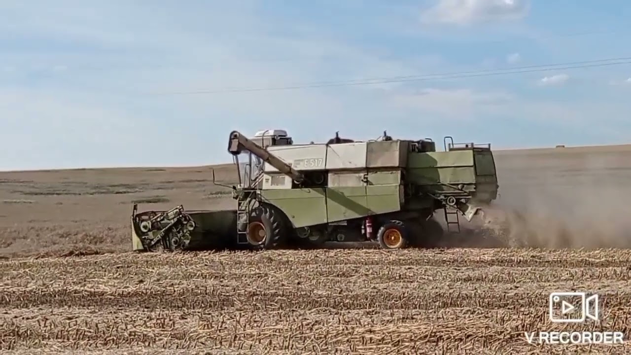 Rouchovanské žně 2022 (2x Fortschritt E 517, Zetor 9540 a 10145)