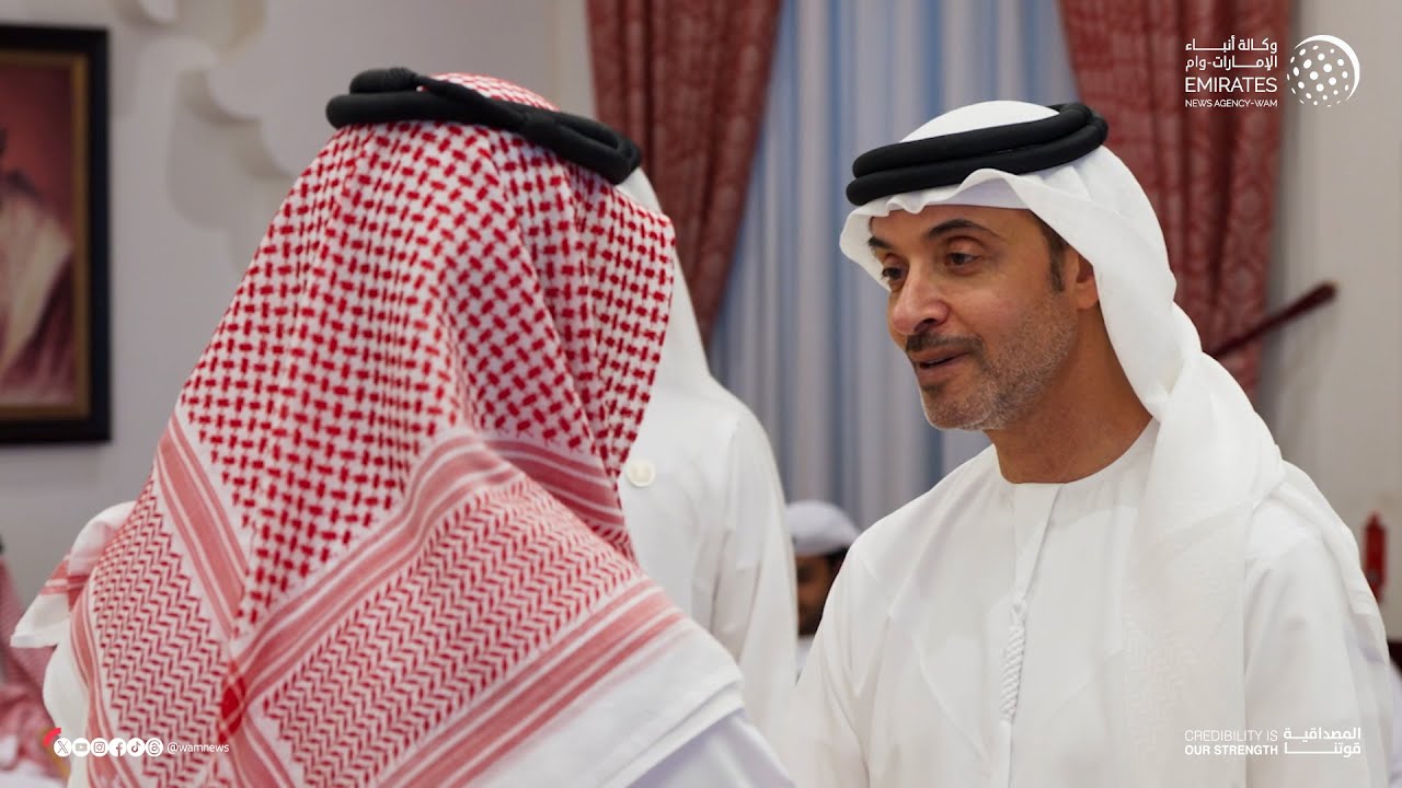 هزاع بن زايد يلتقي أعيان وأهالي سويحان وناهل في مجلس سويحان بمنطقة العين