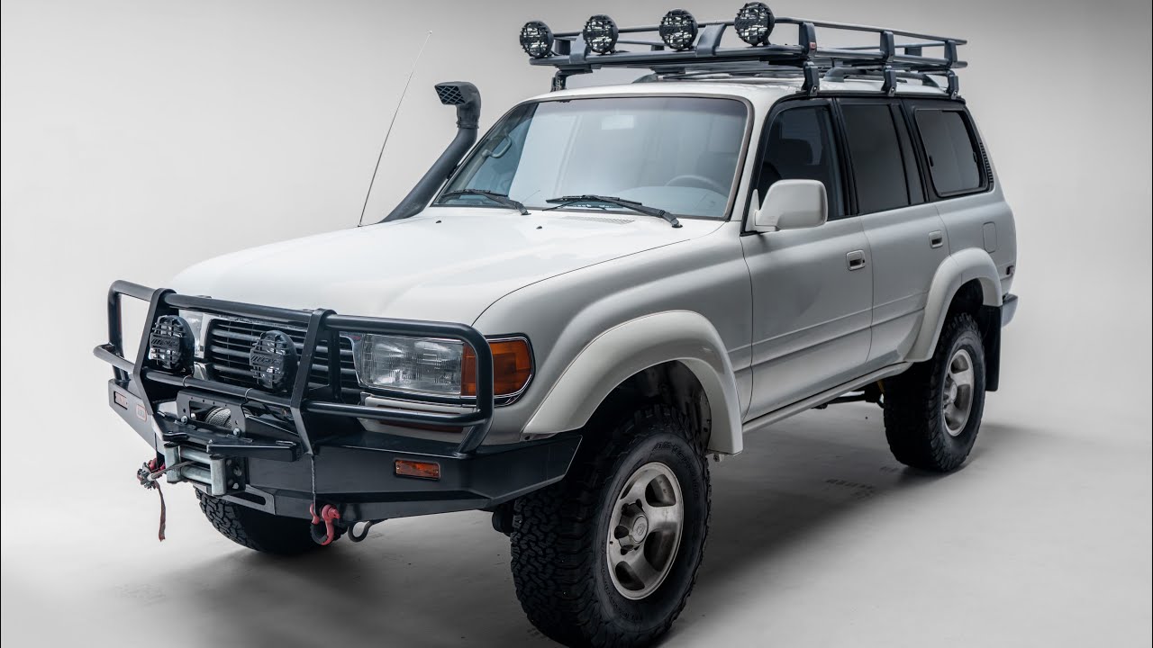 1995 Toyota Land Cruiser - Walk around & Cold Start