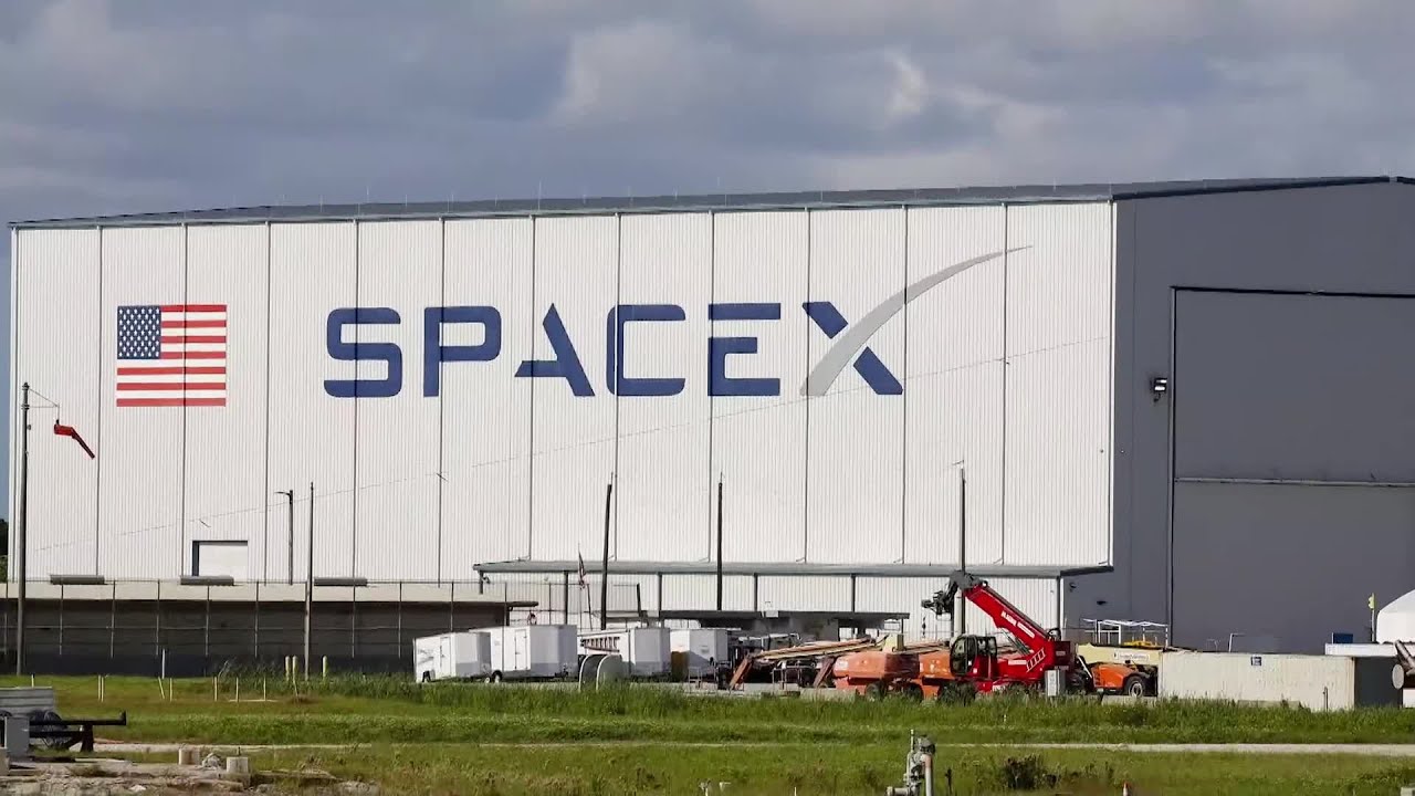 SpaceX Is Said to Plan IPO Terms as Early as Today