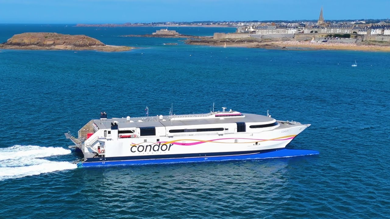High-Speed Ferry Condor Voyager Arriving in Saint-Malo | 28-7-2024