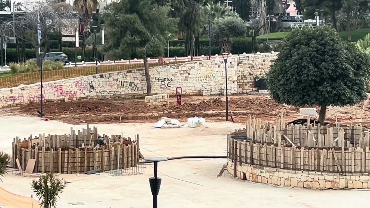 Πειραιας 6.3.2026 - Ανάπλαση πλατείας Παπανικολή στη Μαρίνα Ζέας 
