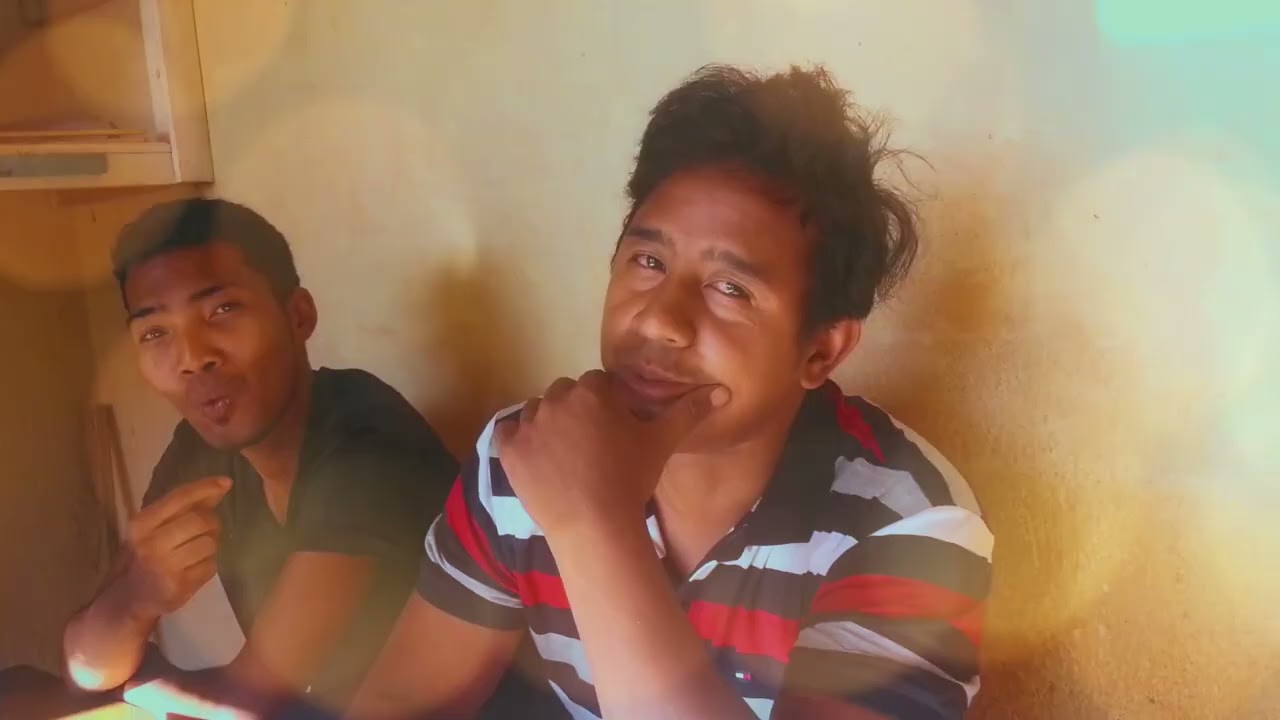 Ra Chris Hira hindramina Kely Hafanana ( version Karaoké)