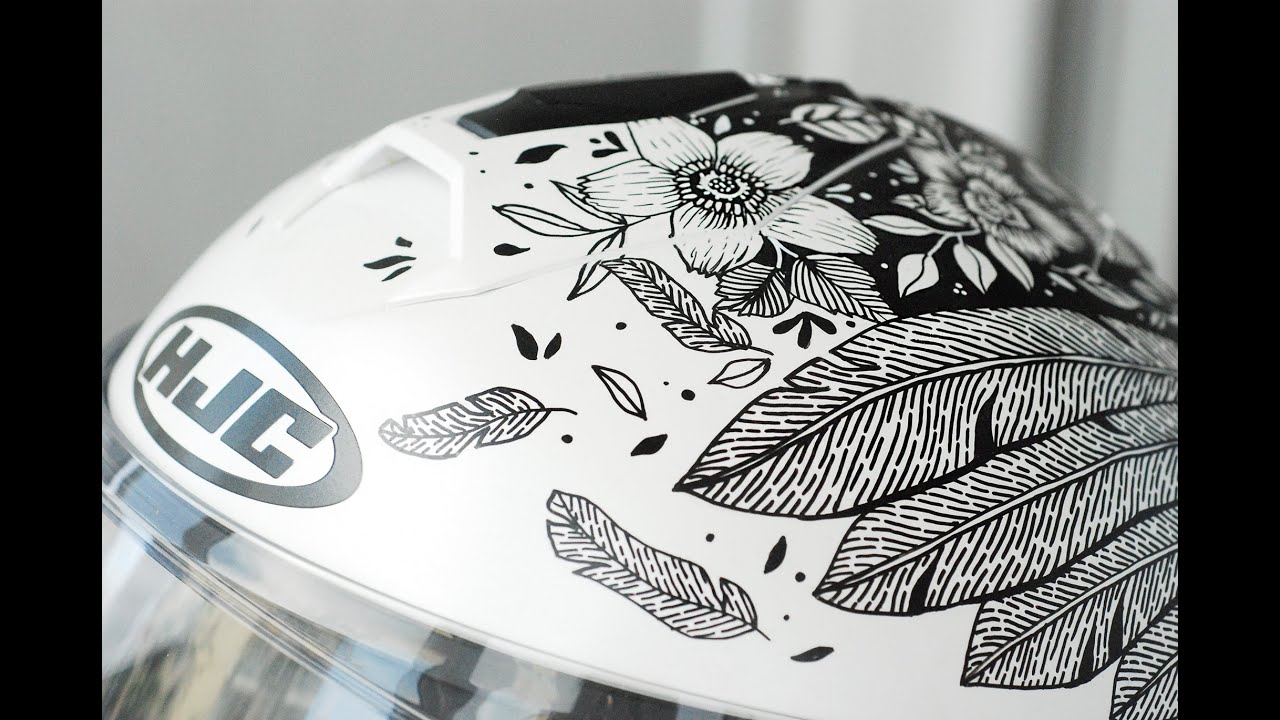 HJC Motorcycle Helmet | Painting Process Black and White Posca Pens