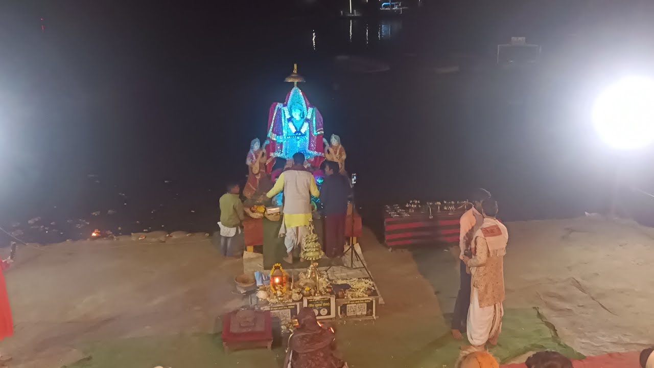 यमुना जी महाआरती#peaceofvrindavan #premanandji #mydailyroutine #yamuna 