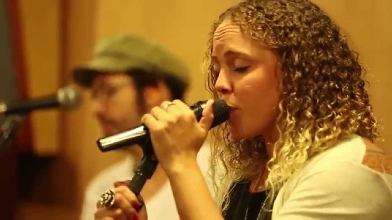 FORA DA ORDEM  Por Luana Calainho