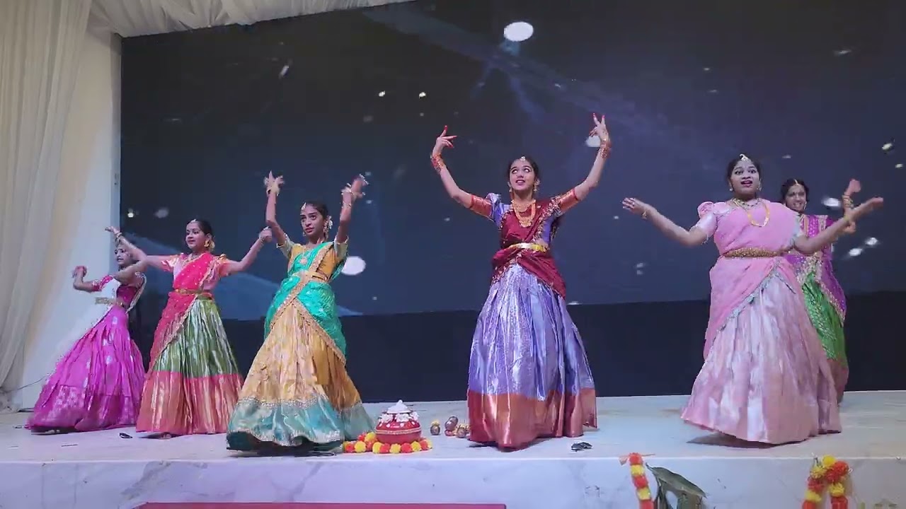 #sankranthisambaralu2026 @Telugukalasamiti Bahrain #trendingsongs #dancr #medley 😍😍🥰🥰🤩🤩💖💖