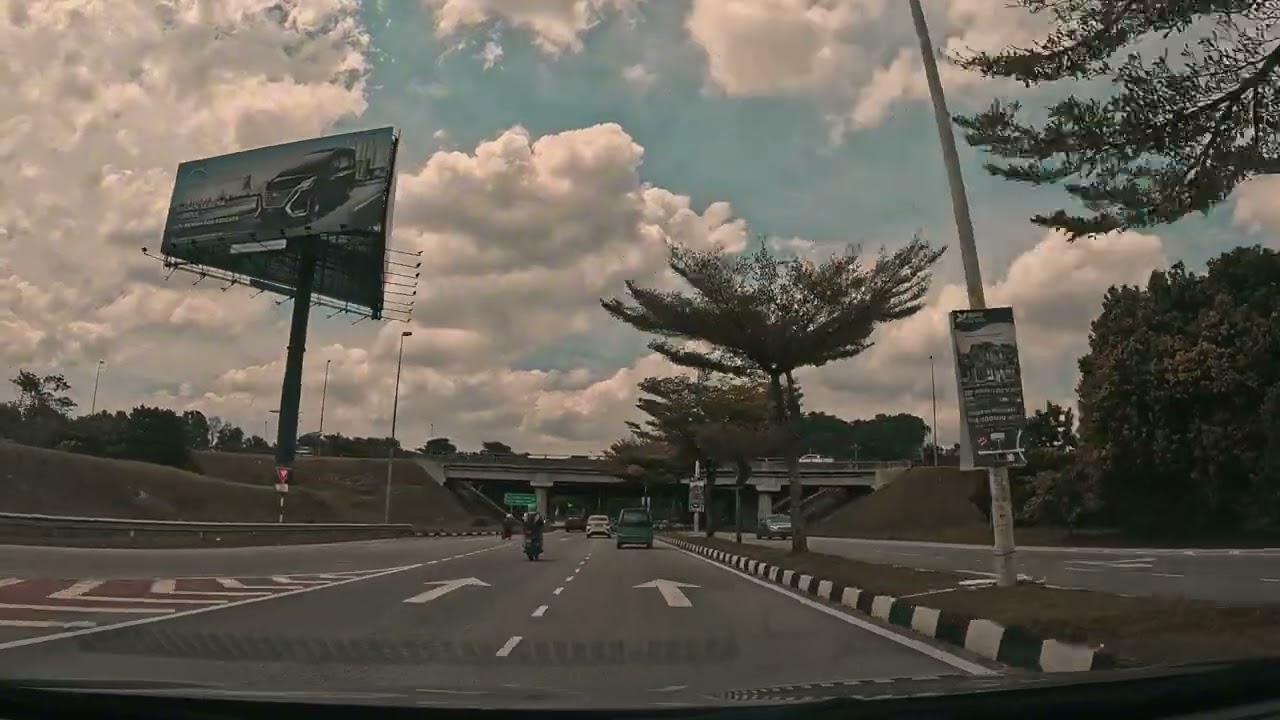 Driving to Perak Cave Temple | On The Road #15