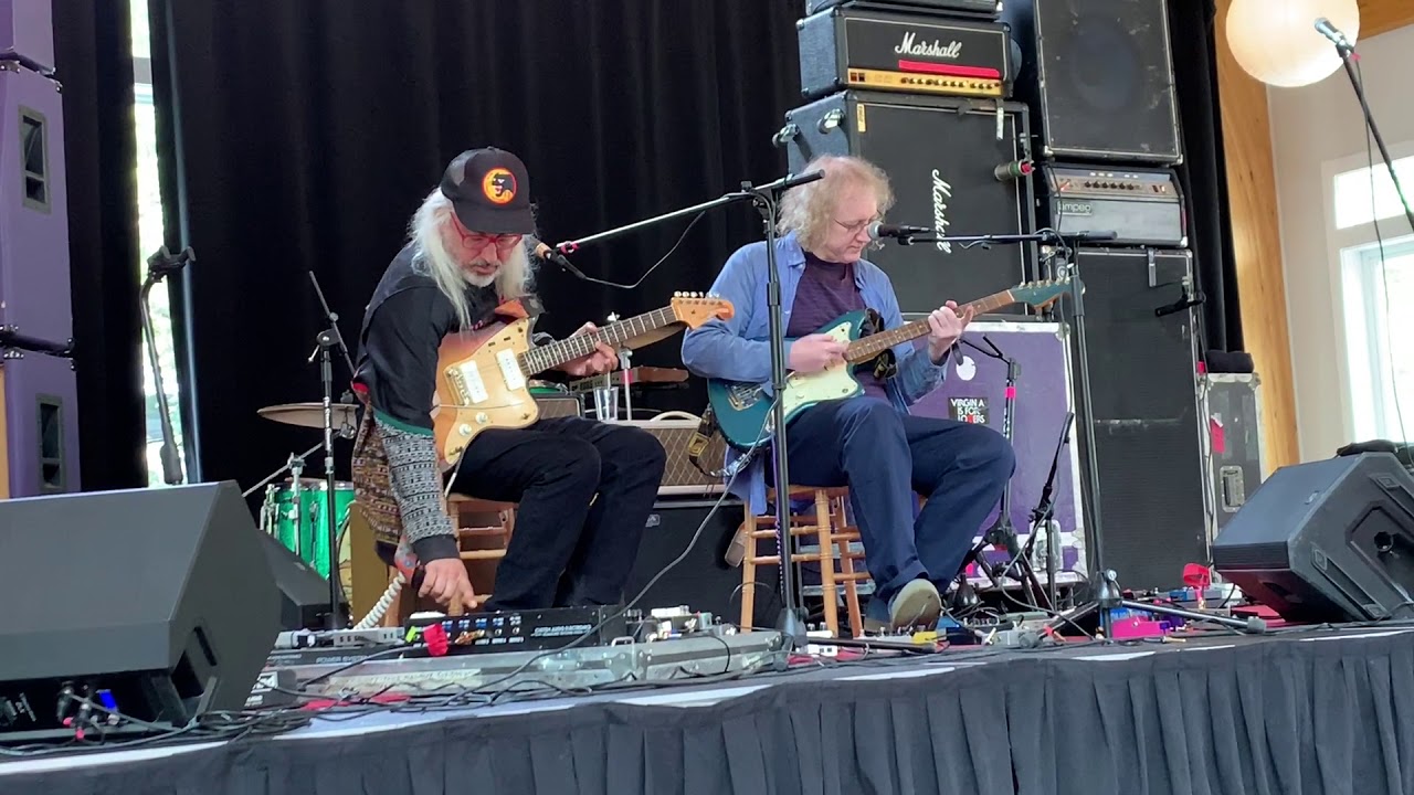 J Mascis and Kevin Shields Guitar Jam at Camp Fuzz