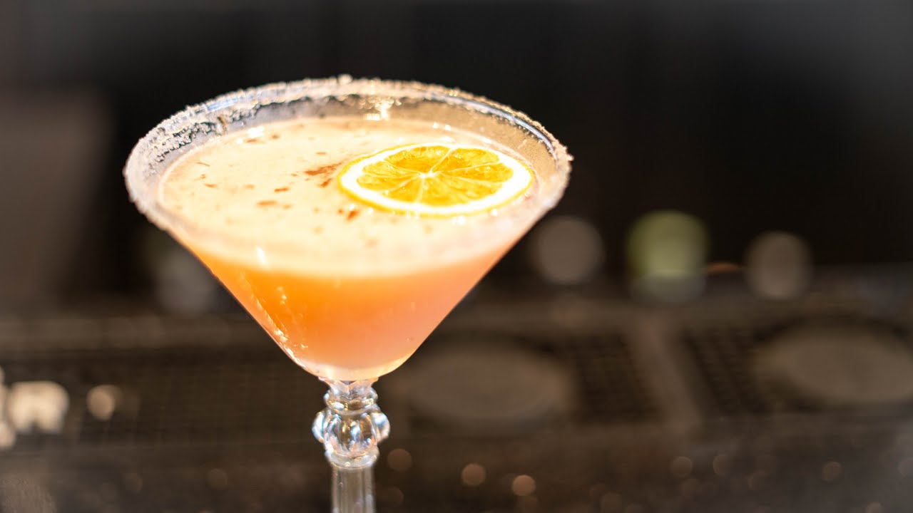How to Make the Perfect Razzle Dazzle Cocktail | Refreshing Raspberry Cocktail Recipe