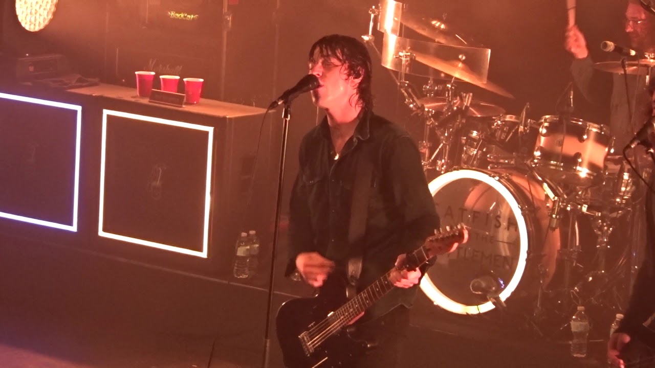Catfish & The Bottlemen - Outside - Live at St. Andrew's Hall in Detroit, MI on 6-26-19