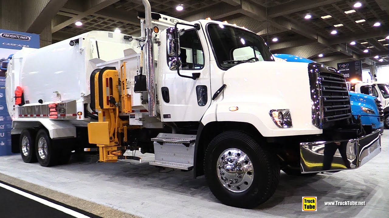 2019 Freightliner 108 SD Garbage Truck - Exterior and Interior Walkaround - 2019 Expocam Montreal