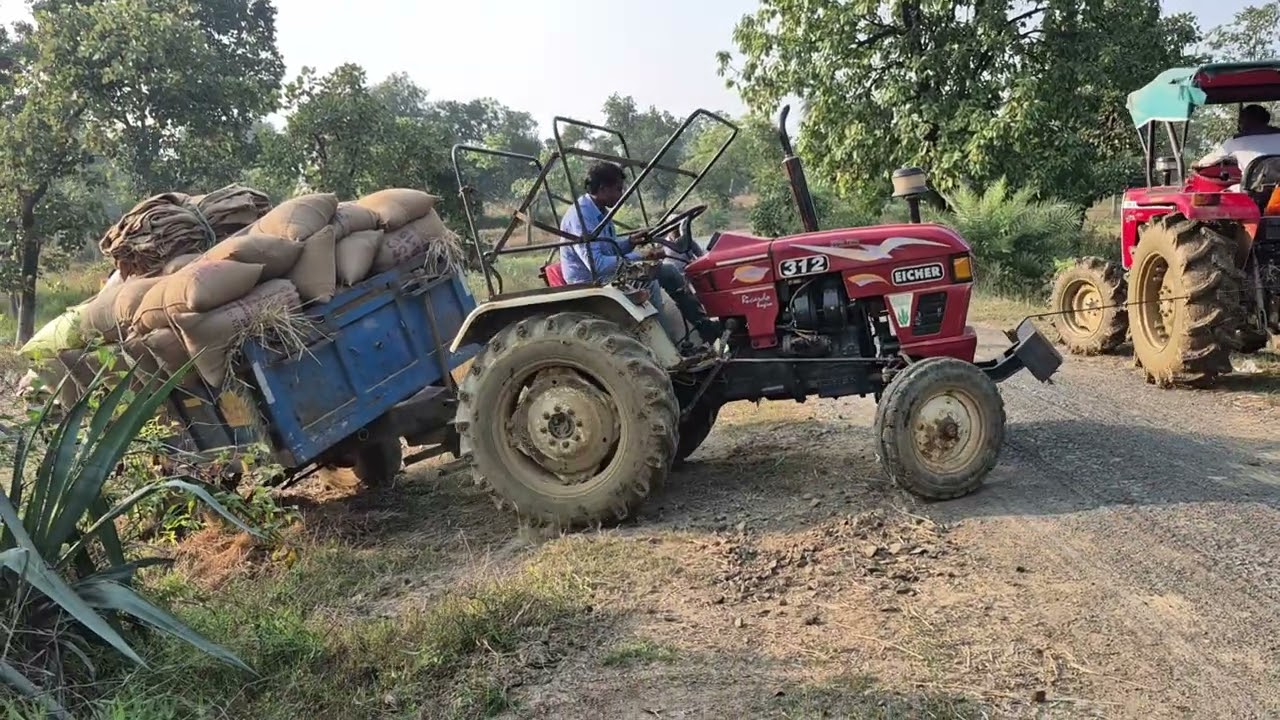 Dhan ki tractor fas gyi
