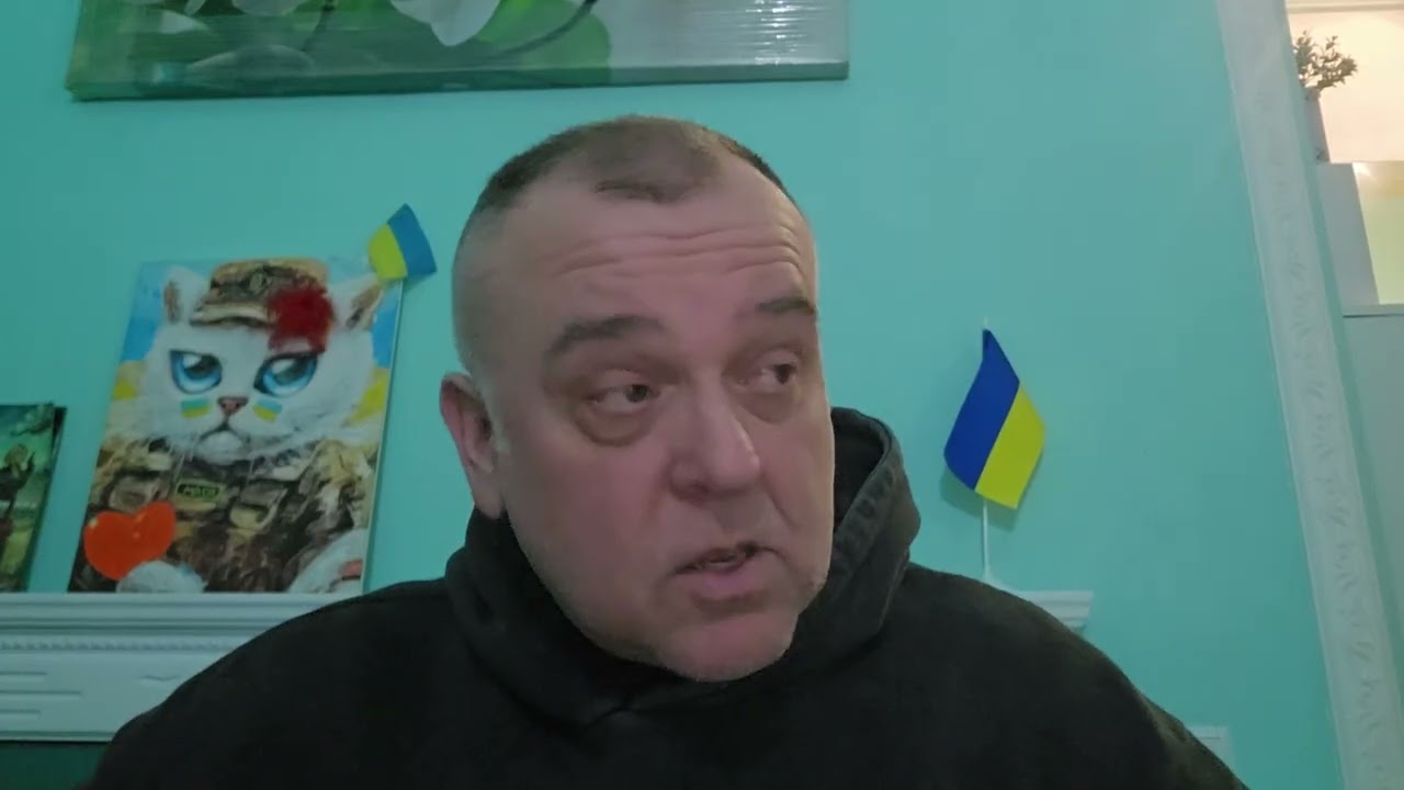 Цирк уехал, клоун остался