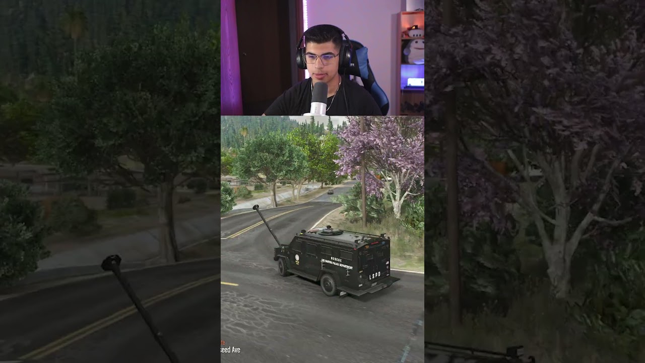 Forklift pulls out right in front of SWAT... #shorts #lspdfr #gta5