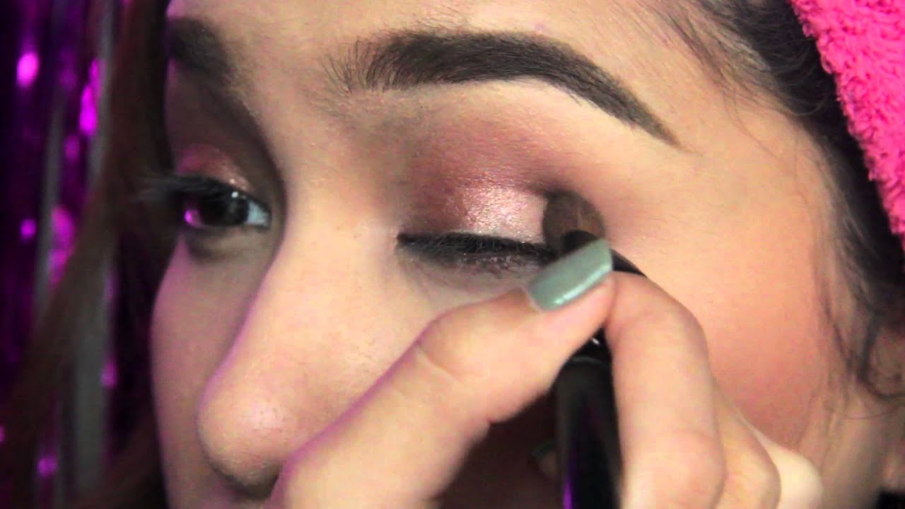 MOSSSTER | soft smokey eye makeup tutorial
